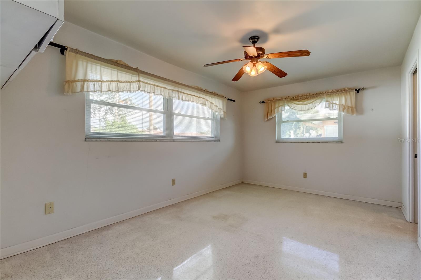 Image 27 of 92 For 10440 Monarch Drive