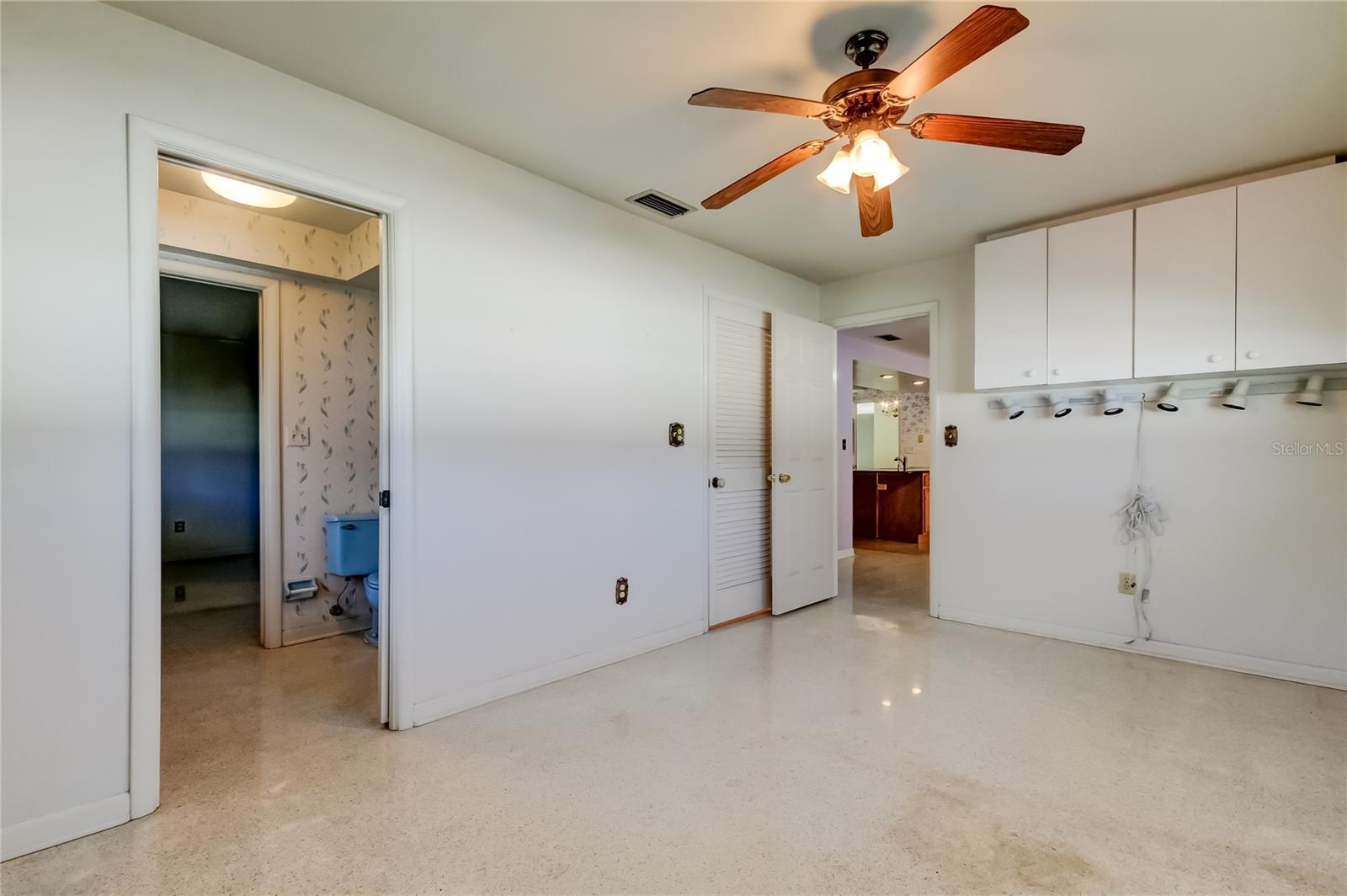 Image 29 of 92 For 10440 Monarch Drive