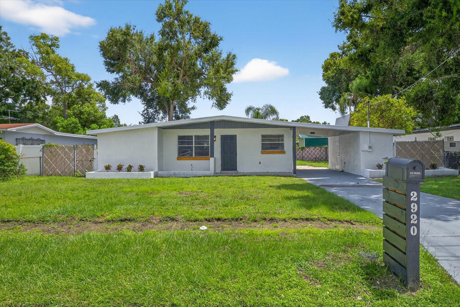 Image 3 of 33 For 2920 Clifton Street