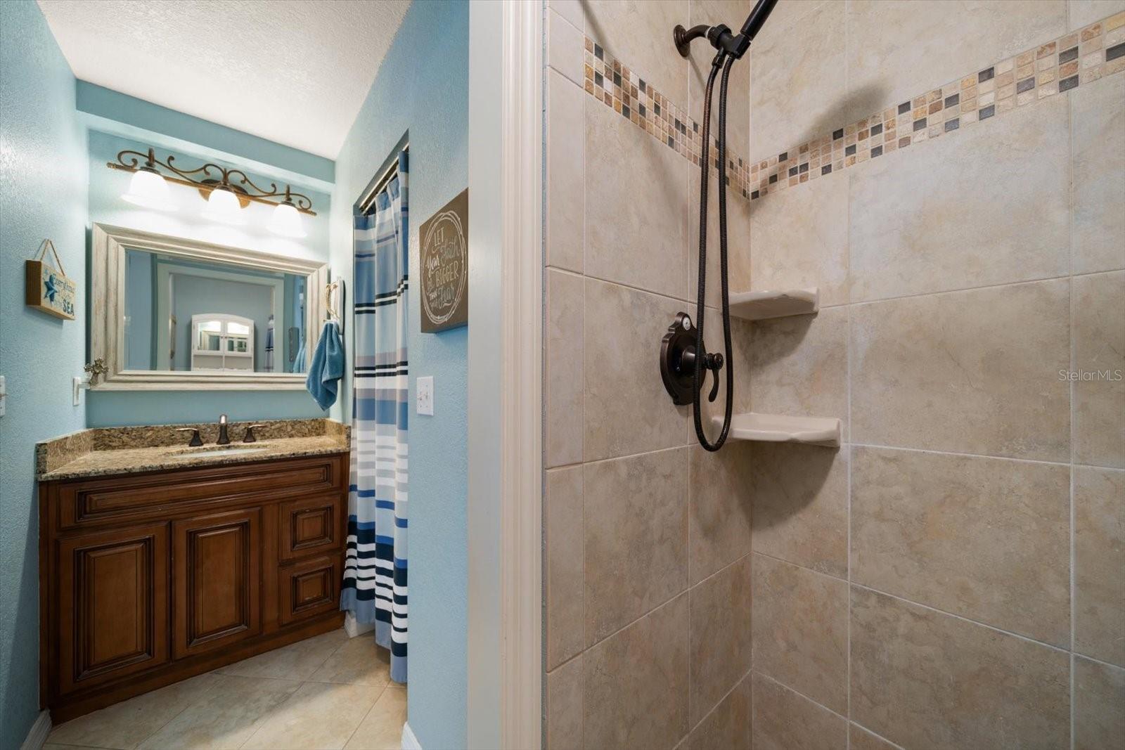 Image 22 of 40 For 11511 113th Street 34b