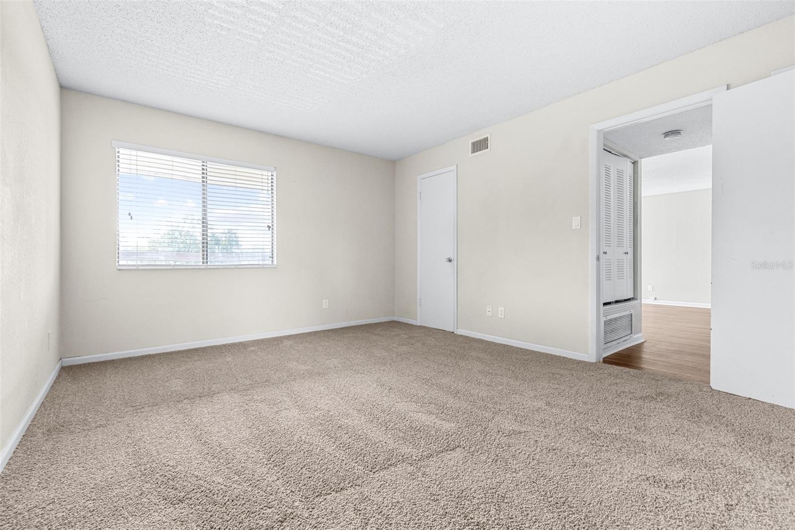 Image 15 of 29 For 13287 Arbor Pointe Circle 302