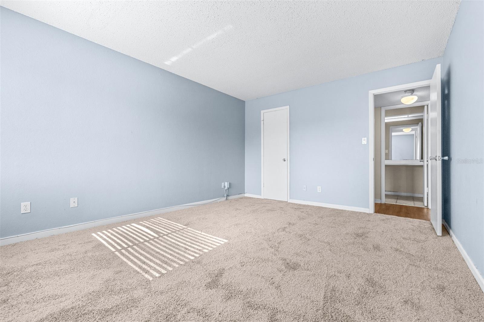 Image 22 of 29 For 13287 Arbor Pointe Circle 302