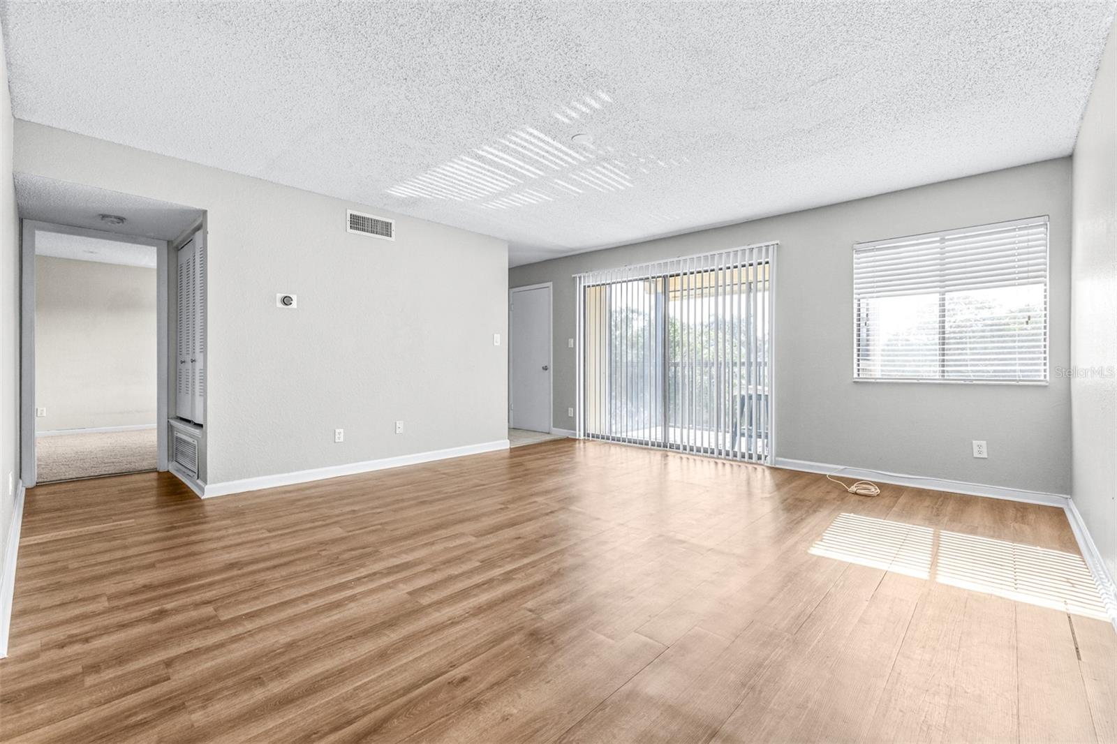 Image 5 of 29 For 13287 Arbor Pointe Circle 302