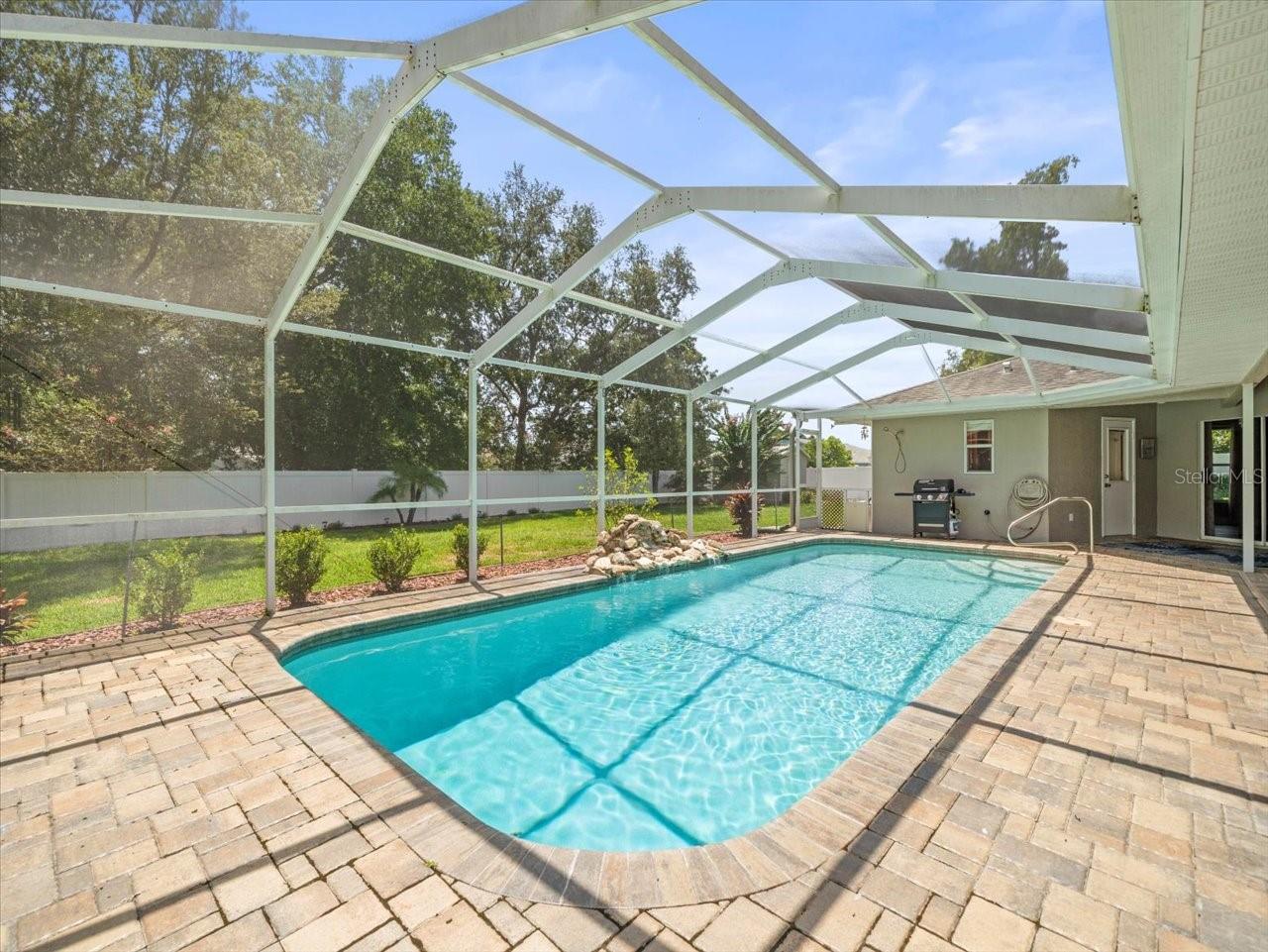 Image 3 of 59 For 14717 Linden Drive