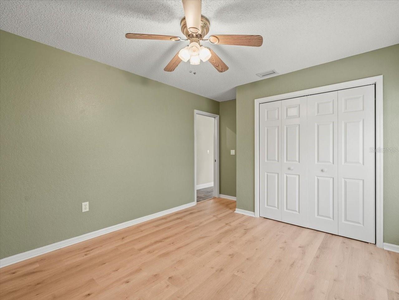 Image 31 of 59 For 14717 Linden Drive