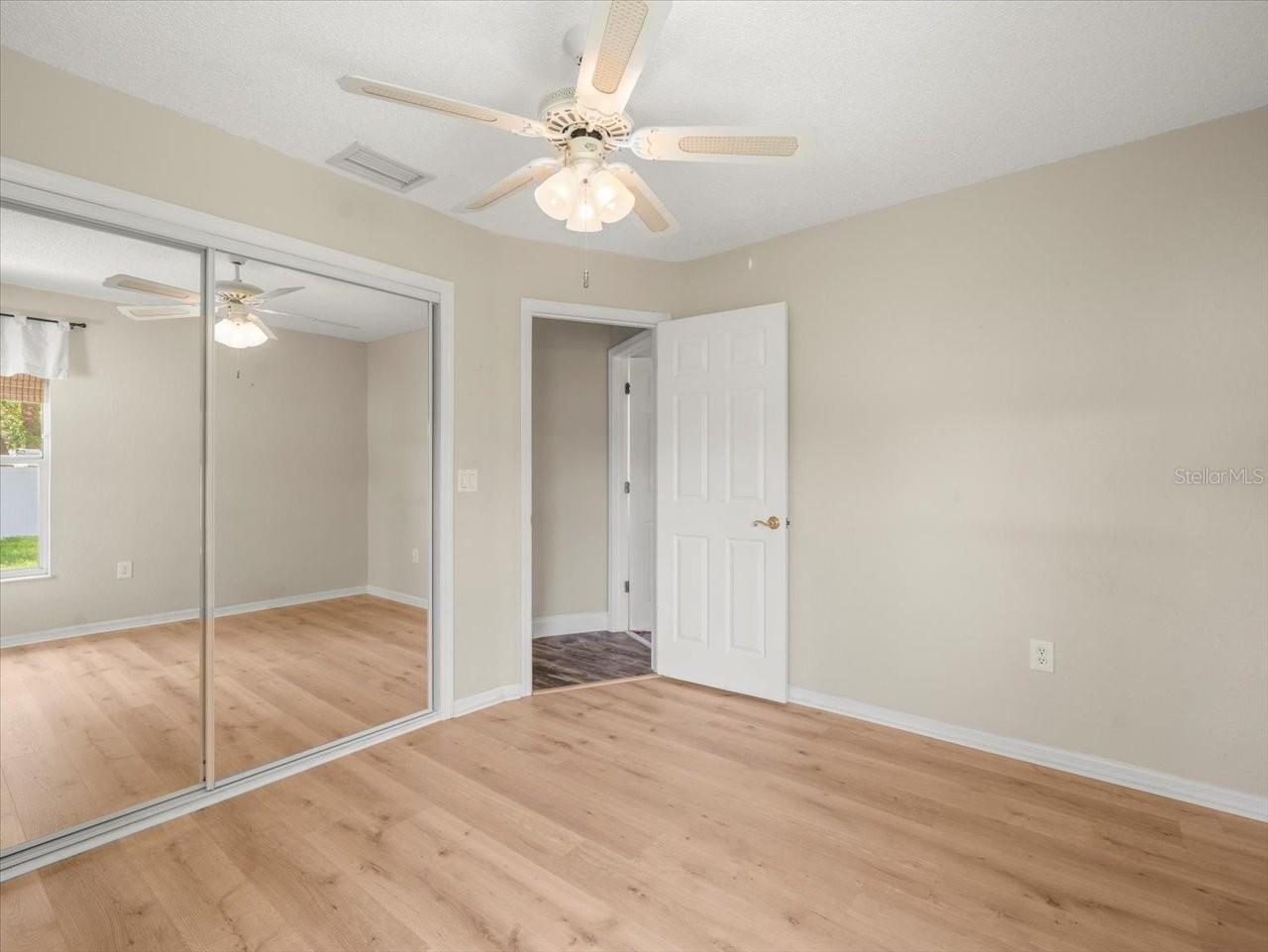 Image 33 of 59 For 14717 Linden Drive