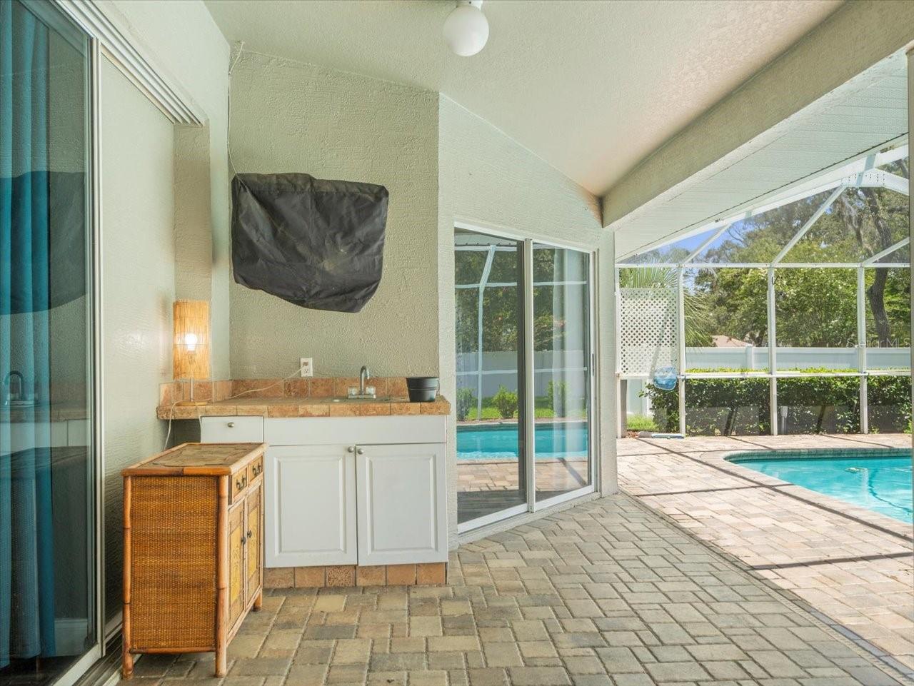 Image 40 of 59 For 14717 Linden Drive