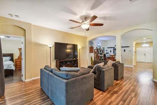 Image 9 of 34 For 3608 Grecko Drive