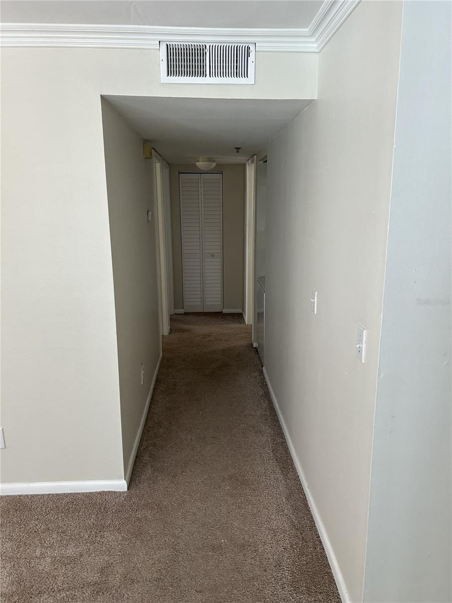 Image 12 of 44 For 3002 Cleveland Street B7