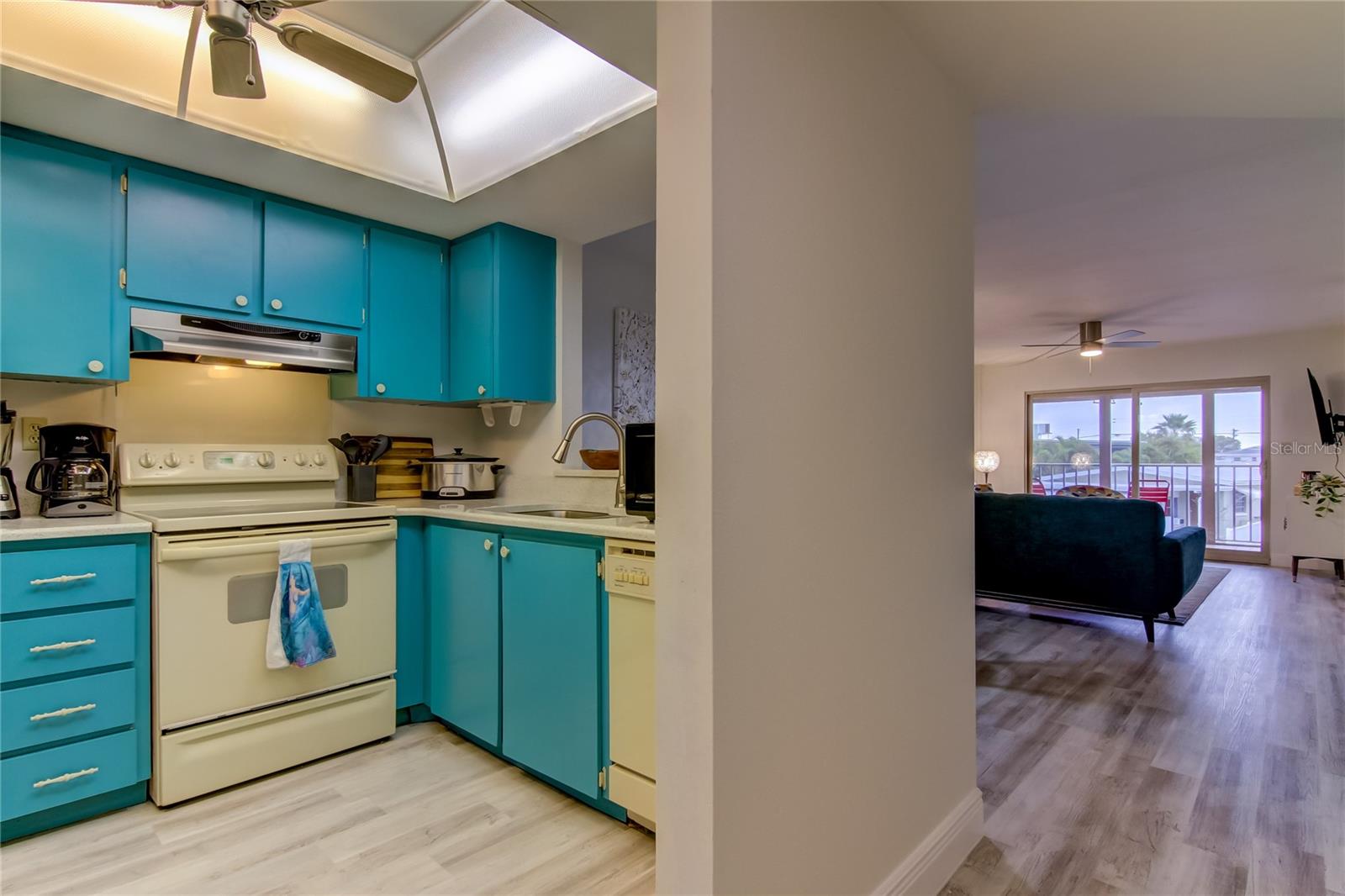 Image 2 of 41 For 175 116th Avenue 104