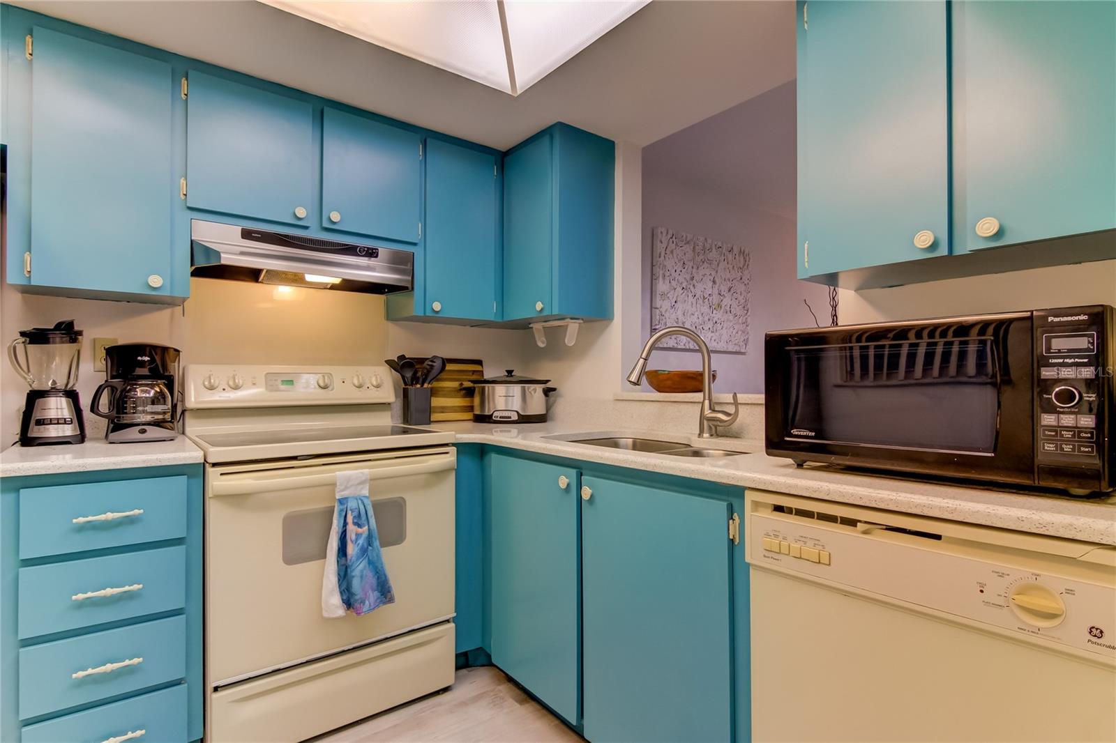 Image 3 of 41 For 175 116th Avenue 104