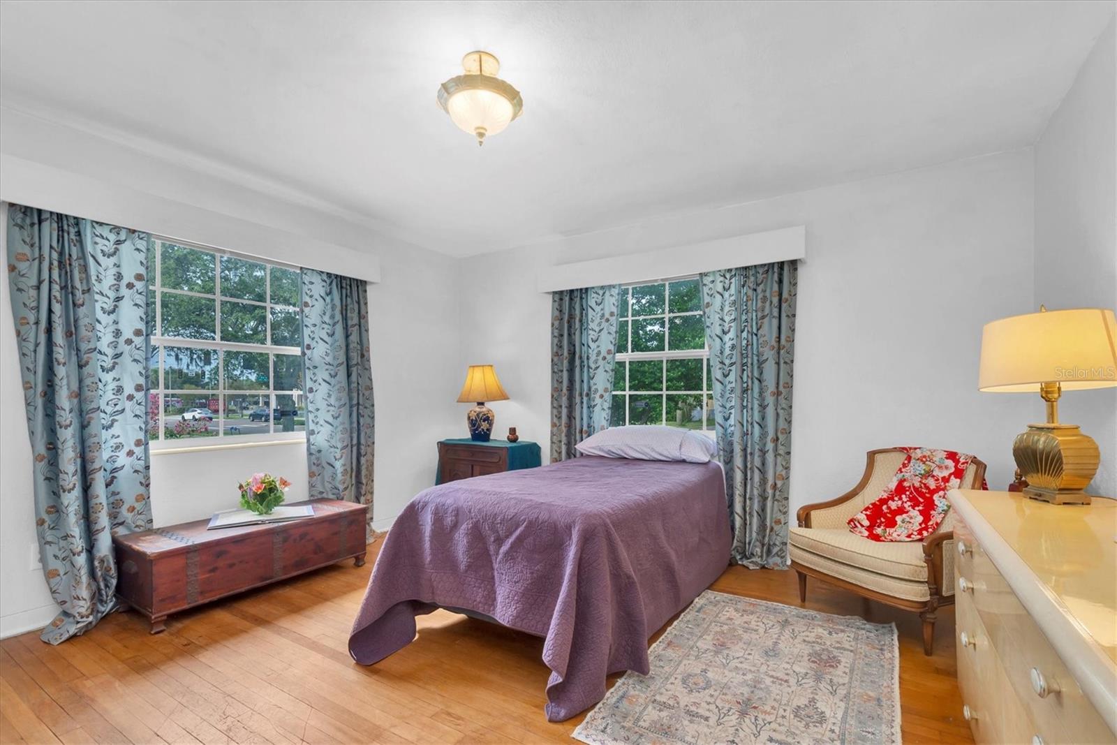 Image 20 of 41 For 125 49th Street N