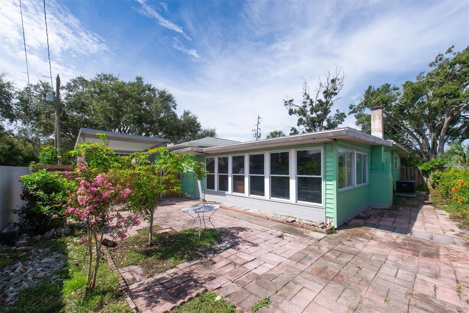 Image 32 of 41 For 125 49th Street N