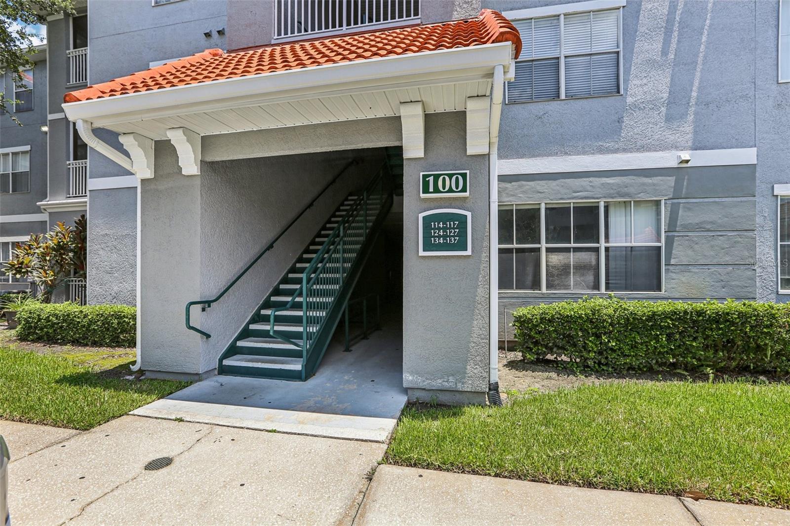 Image 2 of 25 For 18001 Richmond Place Drive 117