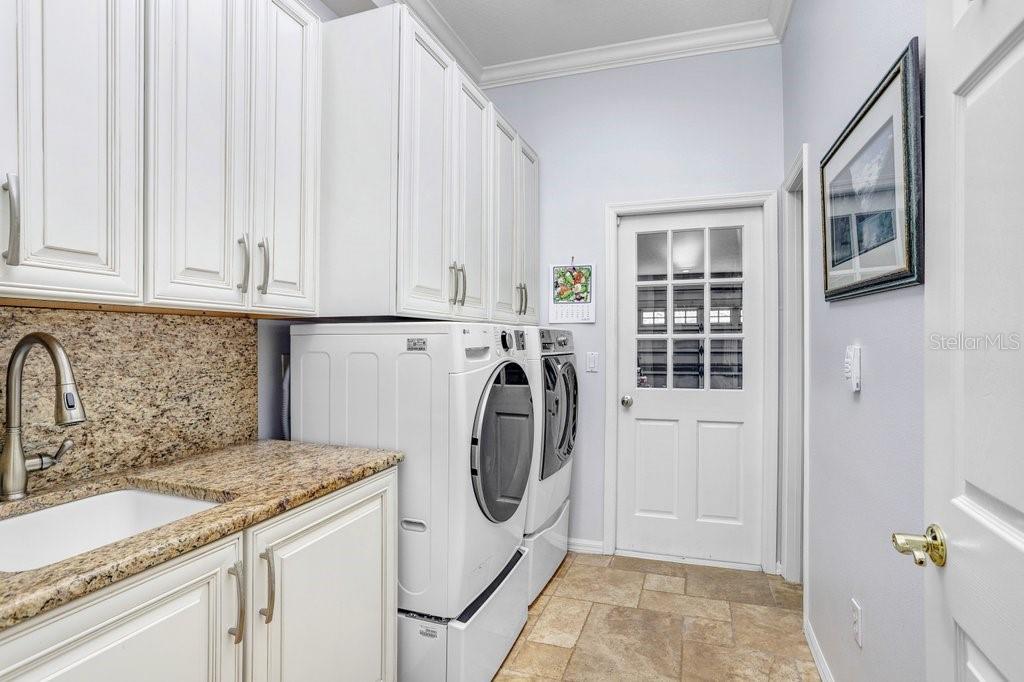 Image 36 of 73 For 12029 Brewster Drive