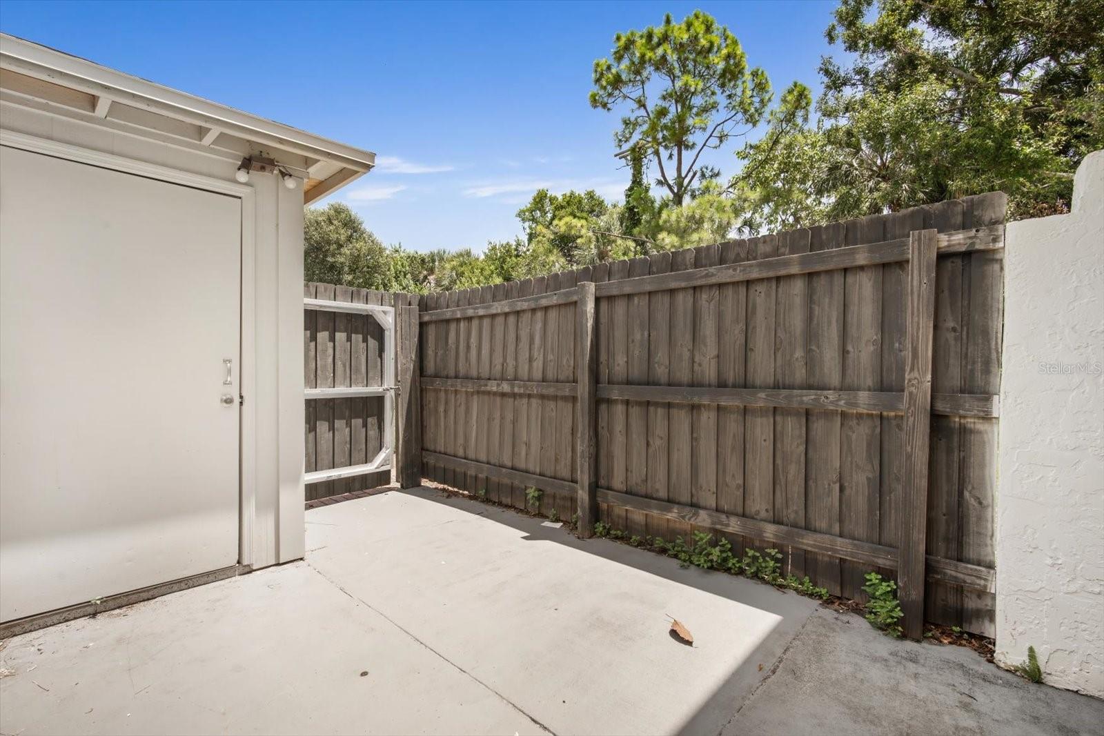 Image 14 of 18 For 4201 La Palma Court