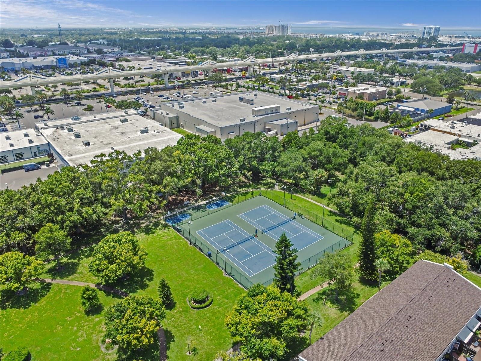 Image 17 of 18 For 4201 La Palma Court