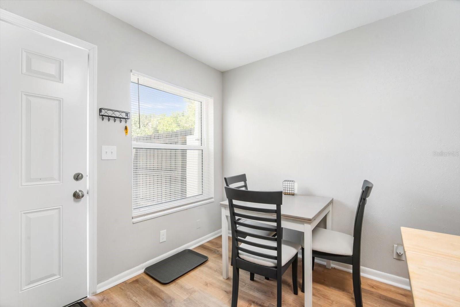 Image 3 of 18 For 4201 La Palma Court