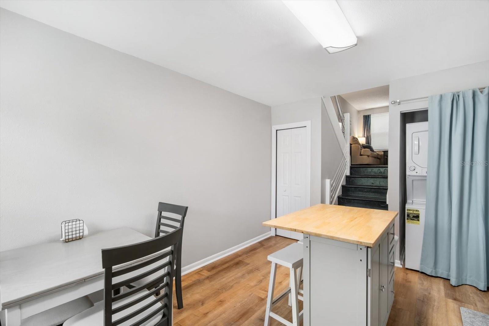 Image 6 of 18 For 4201 La Palma Court