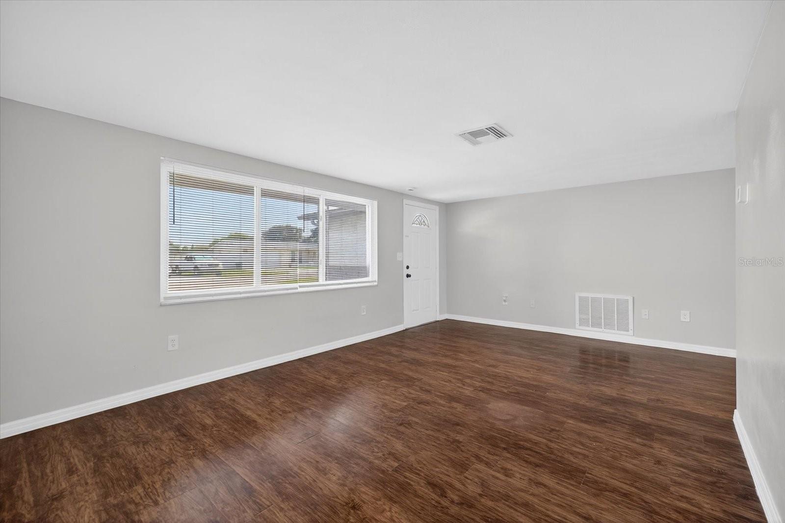 Image 21 of 36 For 7615 Ilex Drive