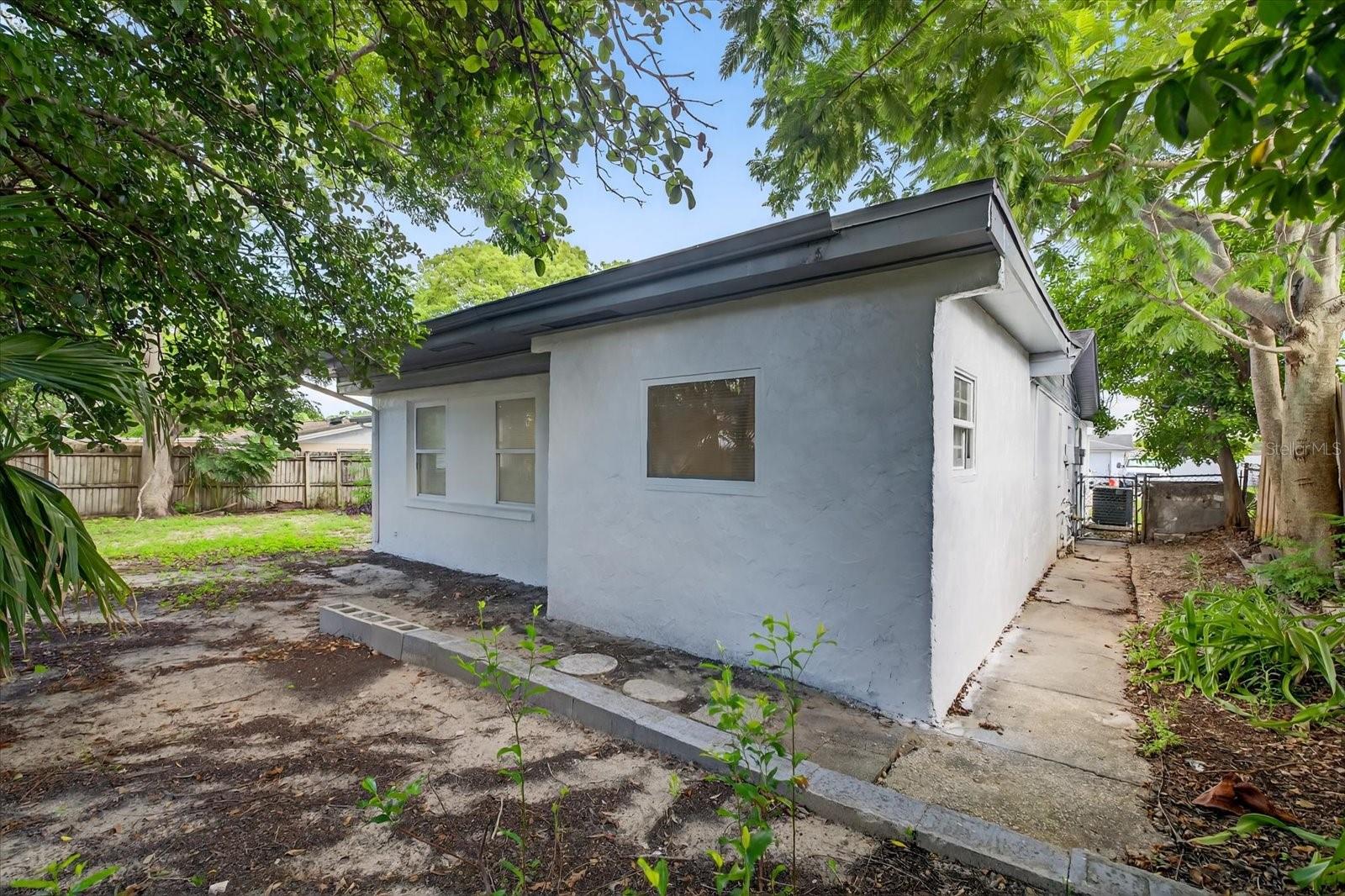 Image 24 of 36 For 7615 Ilex Drive