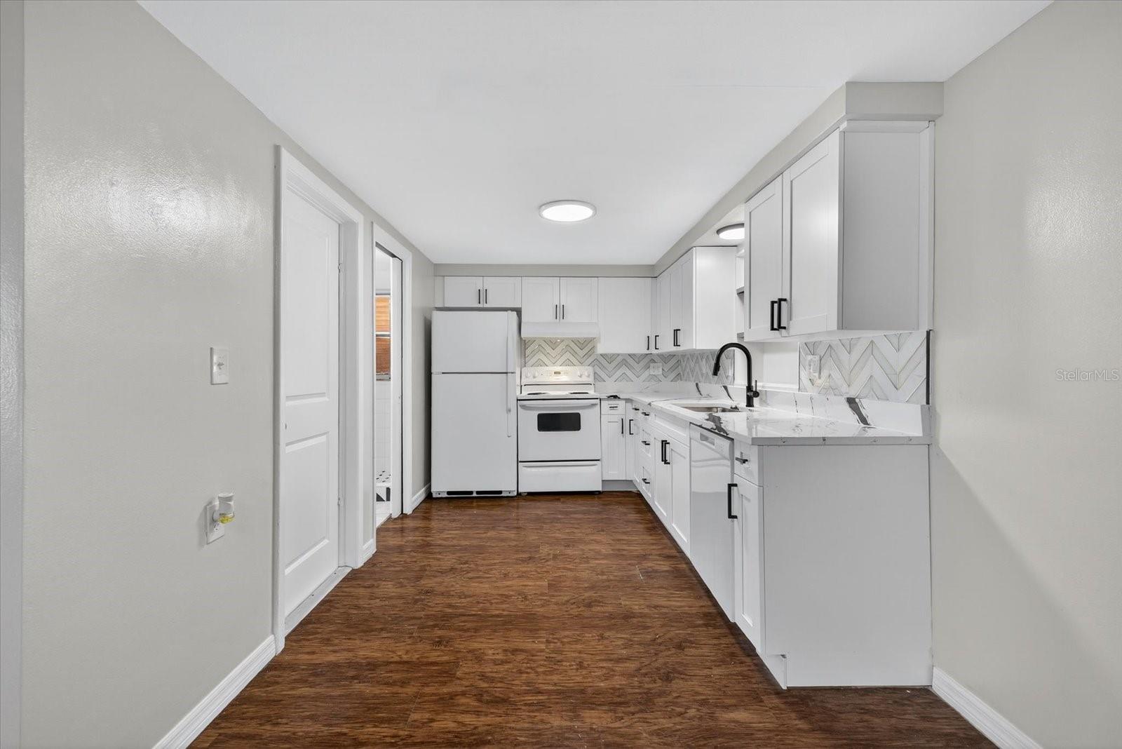 Image 5 of 36 For 7615 Ilex Drive
