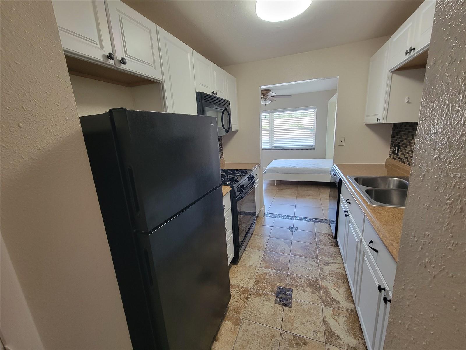 Image 6 of 36 For 10032 65th Avenue N 19