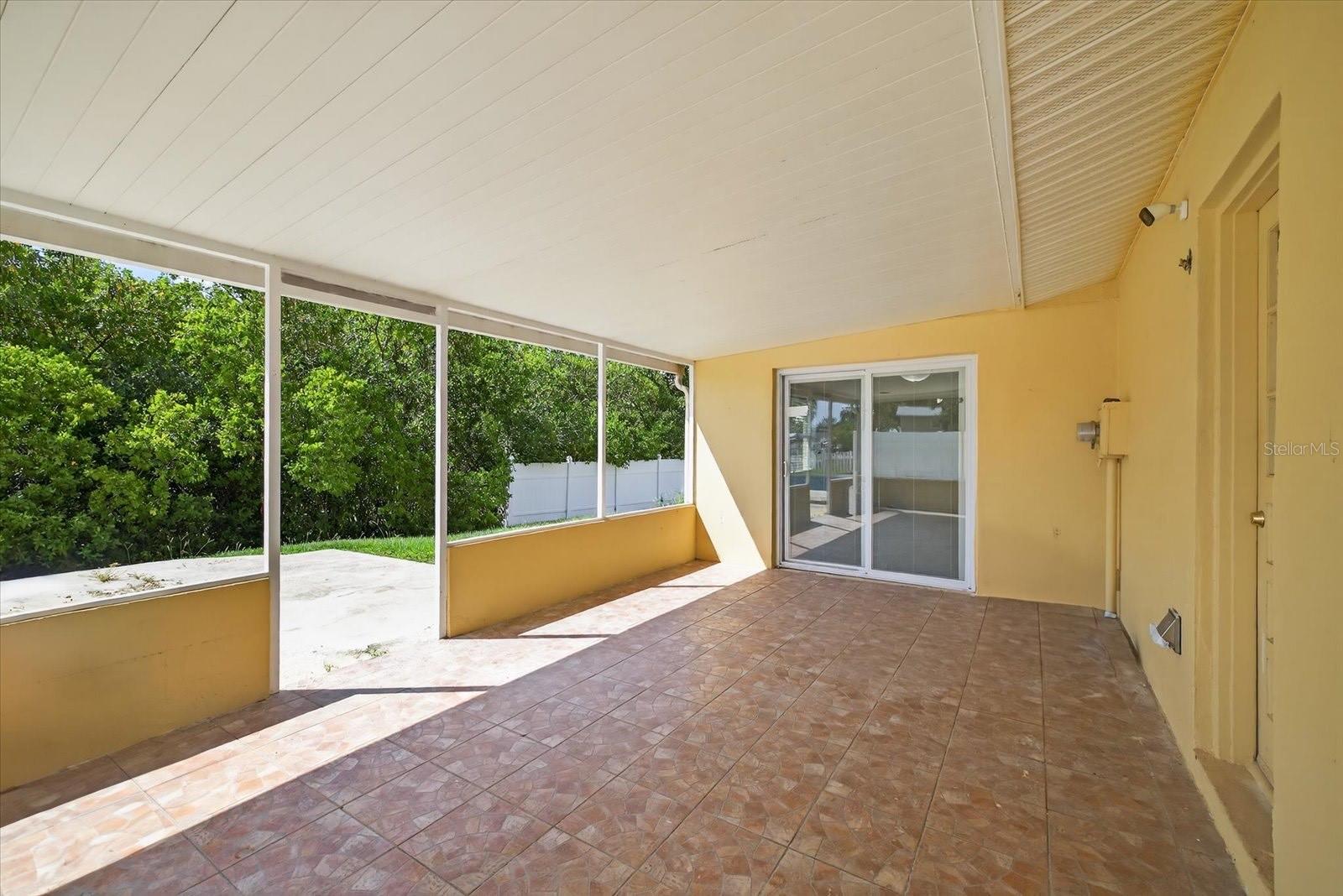 Image 12 of 19 For 8403 Sandstone Court