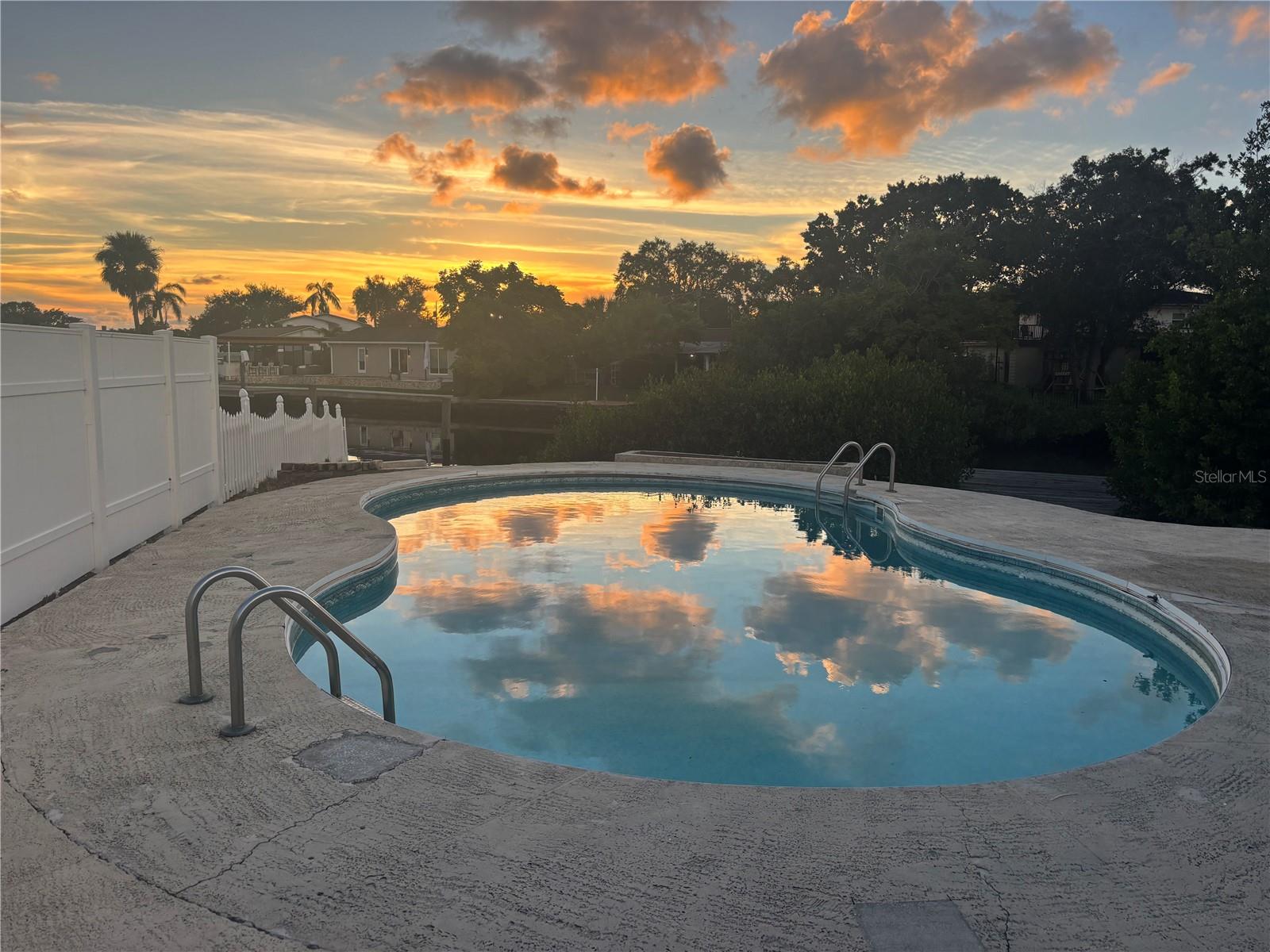 Image 3 of 19 For 8403 Sandstone Court