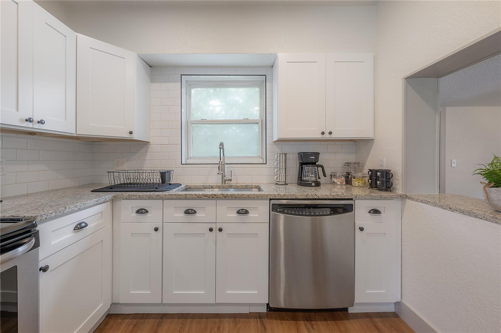Image 17 of 27 For 611 Highland Avenue