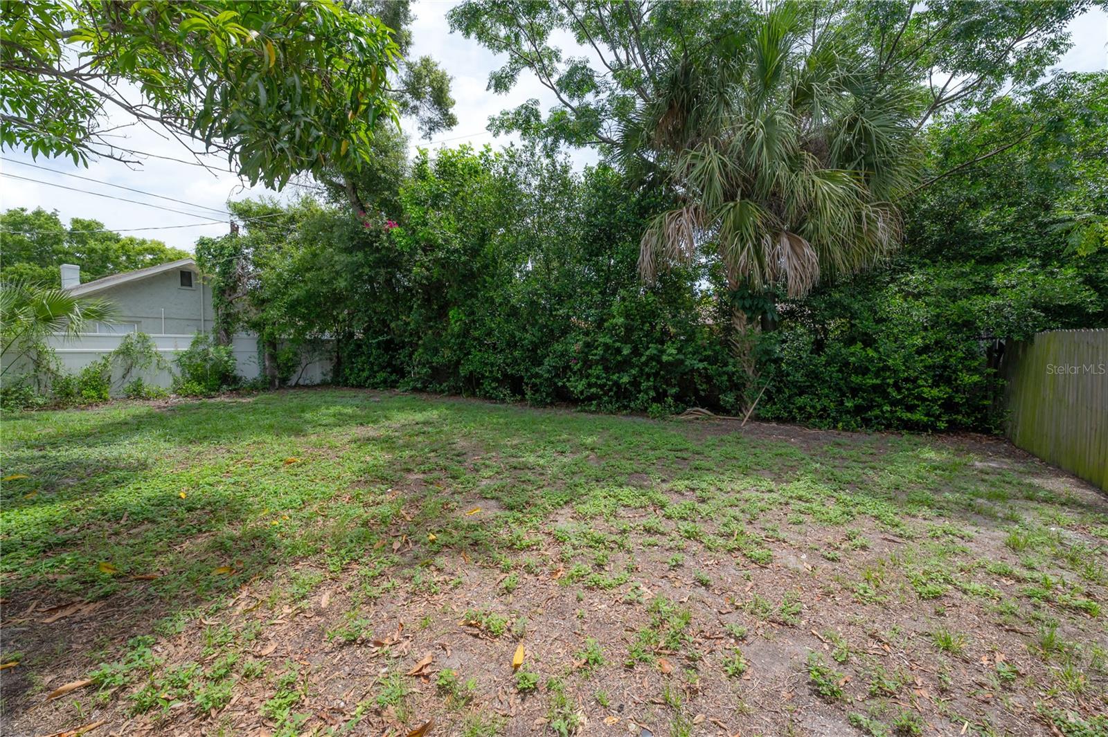 Image 23 of 27 For 611 Highland Avenue