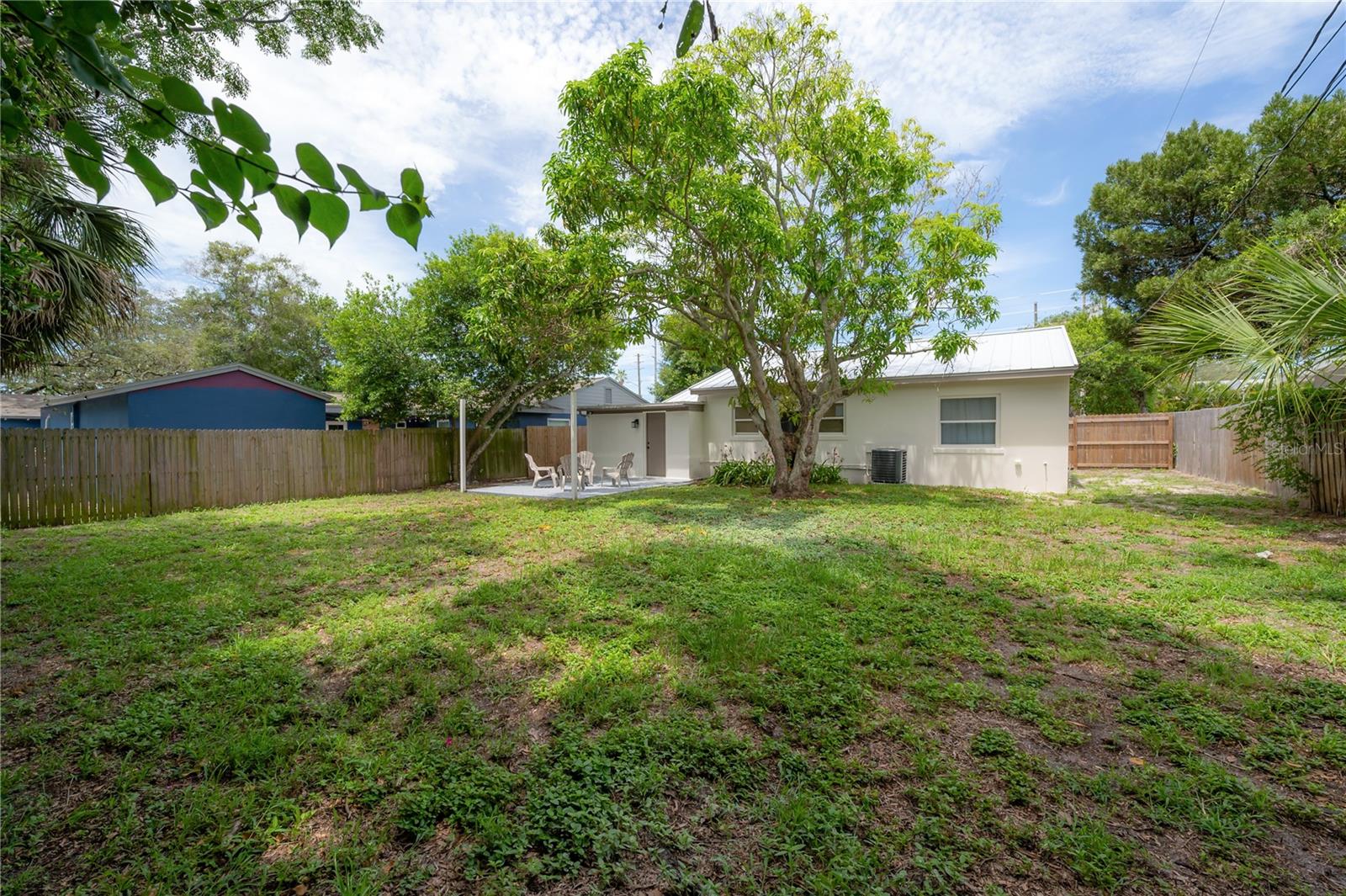 Image 26 of 27 For 611 Highland Avenue