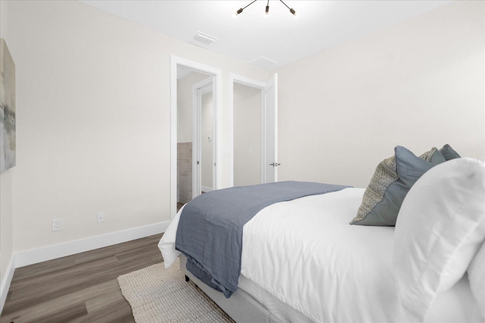 Image 36 of 55 For 1173 Rotonda Circle