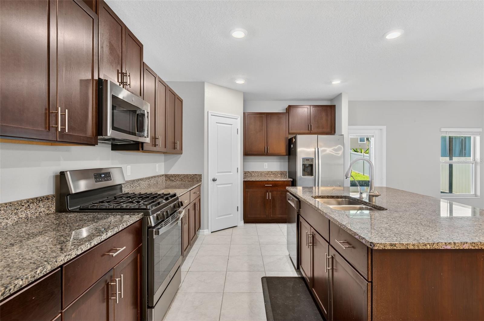 Image 17 of 59 For 9511 Channing Hill Drive