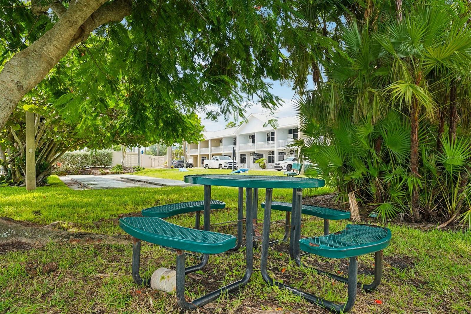 Image 42 of 70 For 611 Destiny Drive