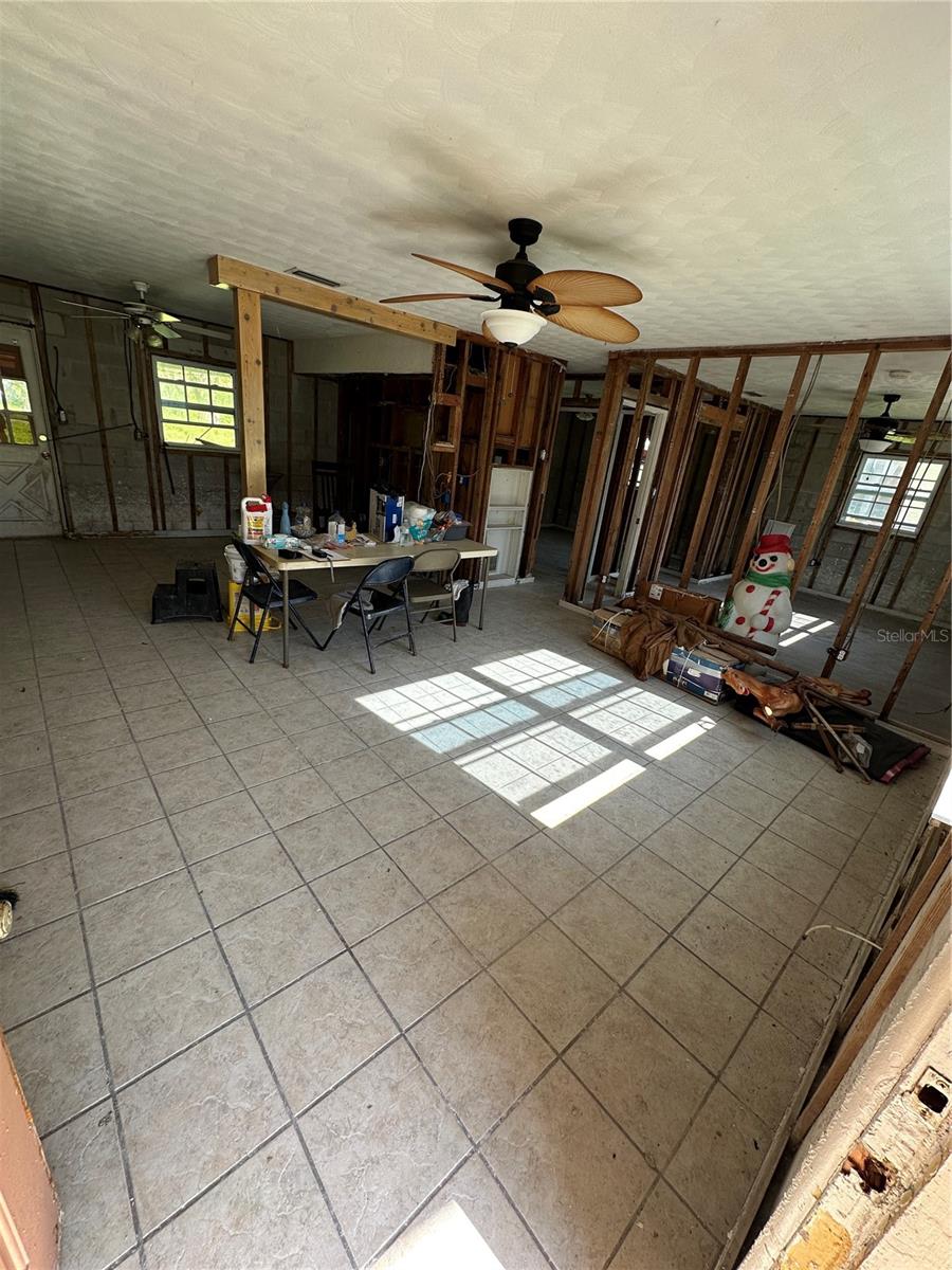 Image 7 of 28 For 6415 Werner Avenue