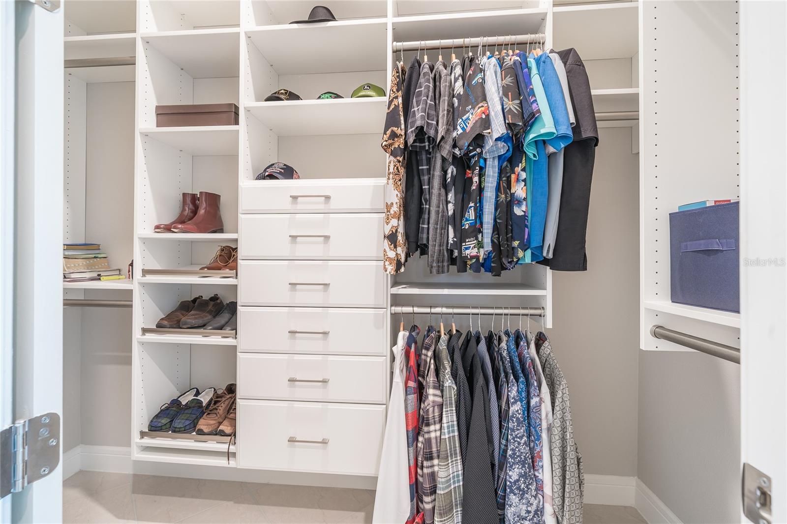 Image 10 of 77 For 18947 Sailors Delight Pass