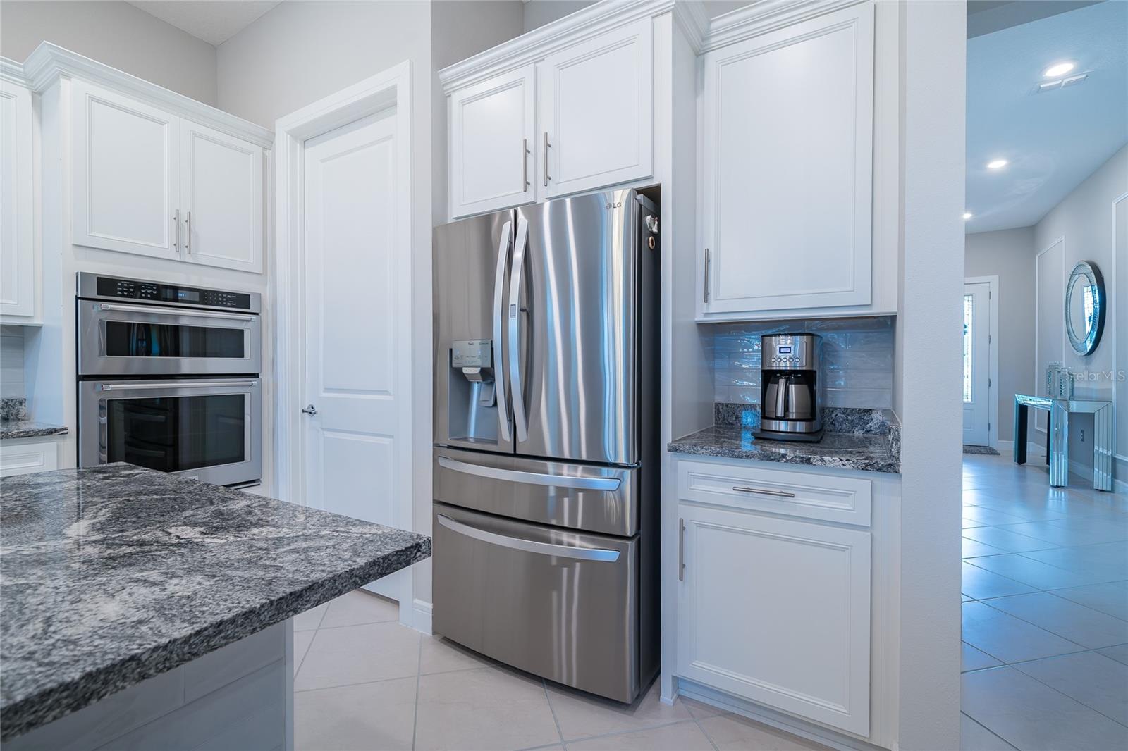 Image 28 of 77 For 18947 Sailors Delight Pass