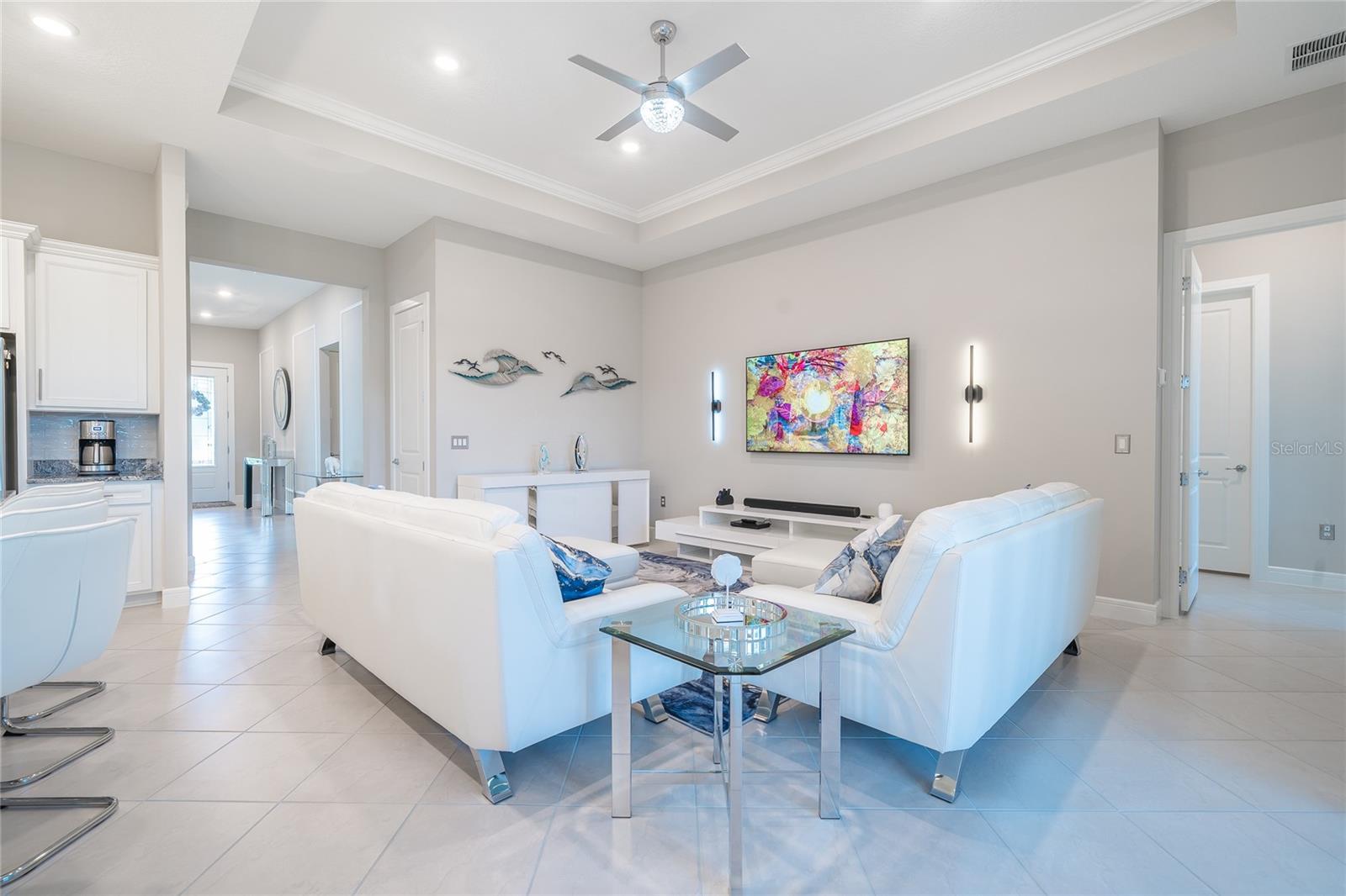 Image 35 of 77 For 18947 Sailors Delight Pass