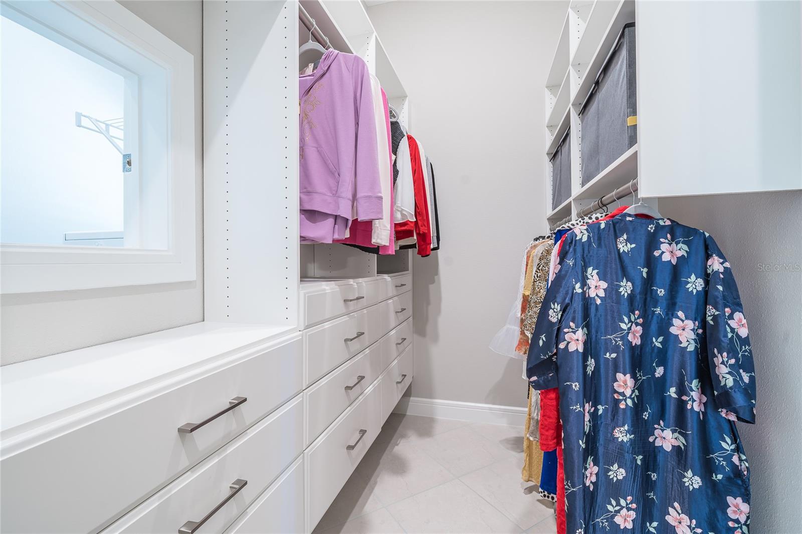 Image 40 of 77 For 18947 Sailors Delight Pass