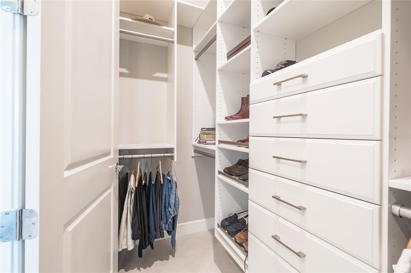 Image 42 of 77 For 18947 Sailors Delight Pass