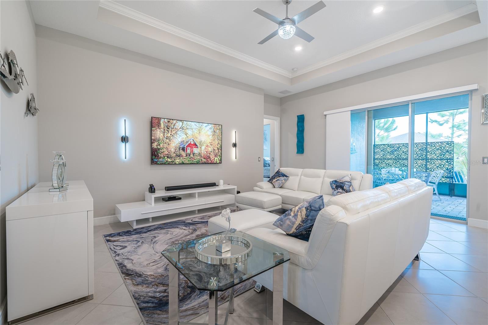 Image 5 of 77 For 18947 Sailors Delight Pass