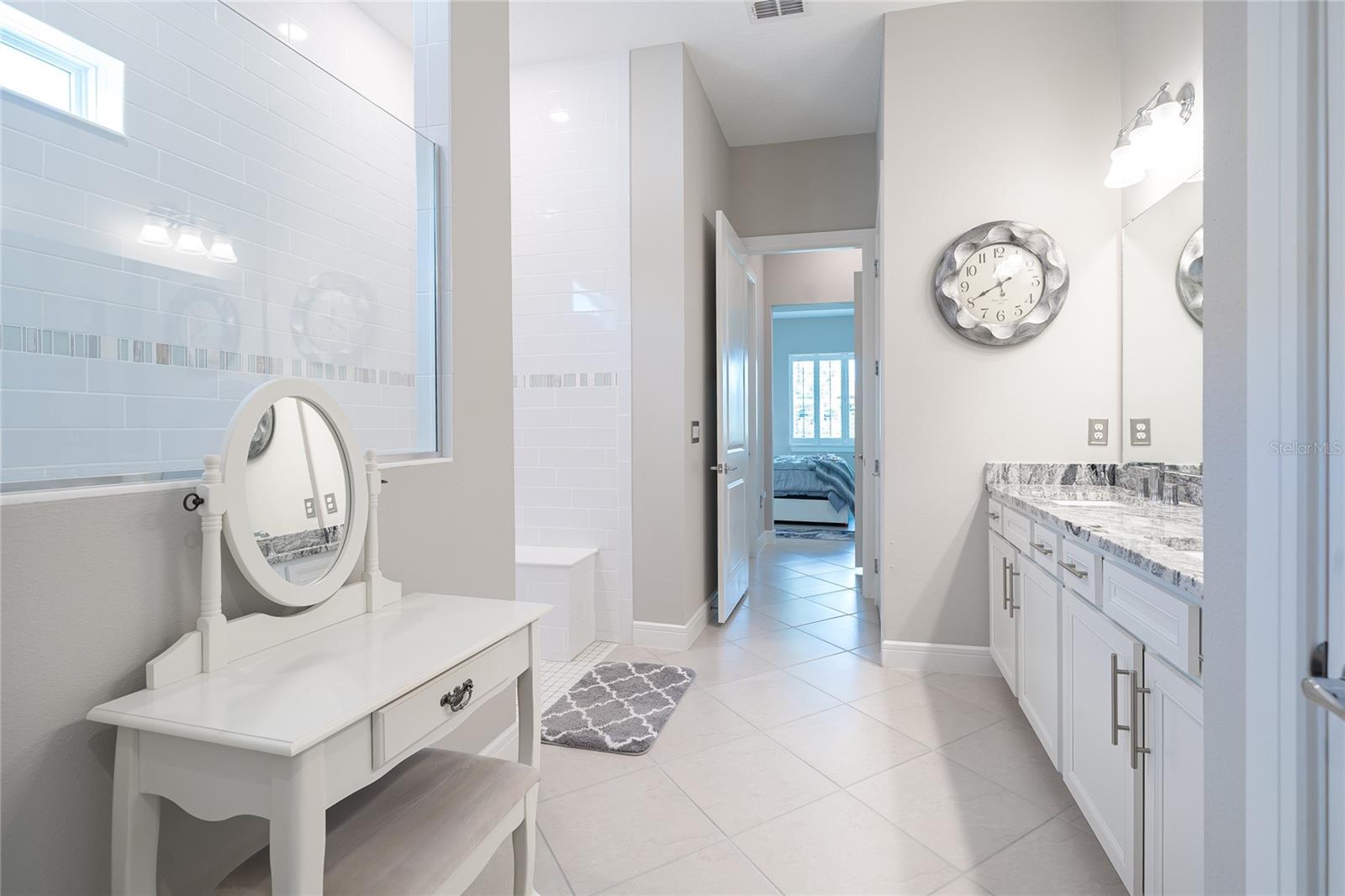 Image 8 of 77 For 18947 Sailors Delight Pass