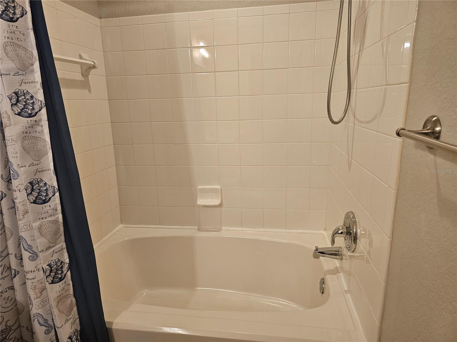 Image 9 of 18 For 18001 Richmond Place Drive 1010