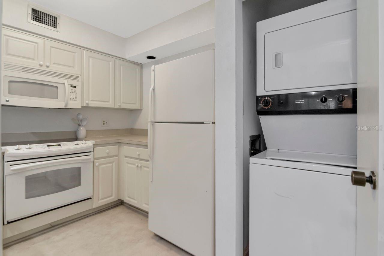 Image 21 of 64 For 4947 Mill Pond Road 3104-3106