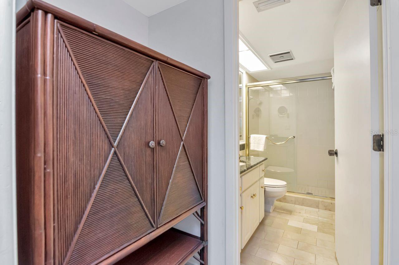 Image 24 of 64 For 4947 Mill Pond Road 3104-3106