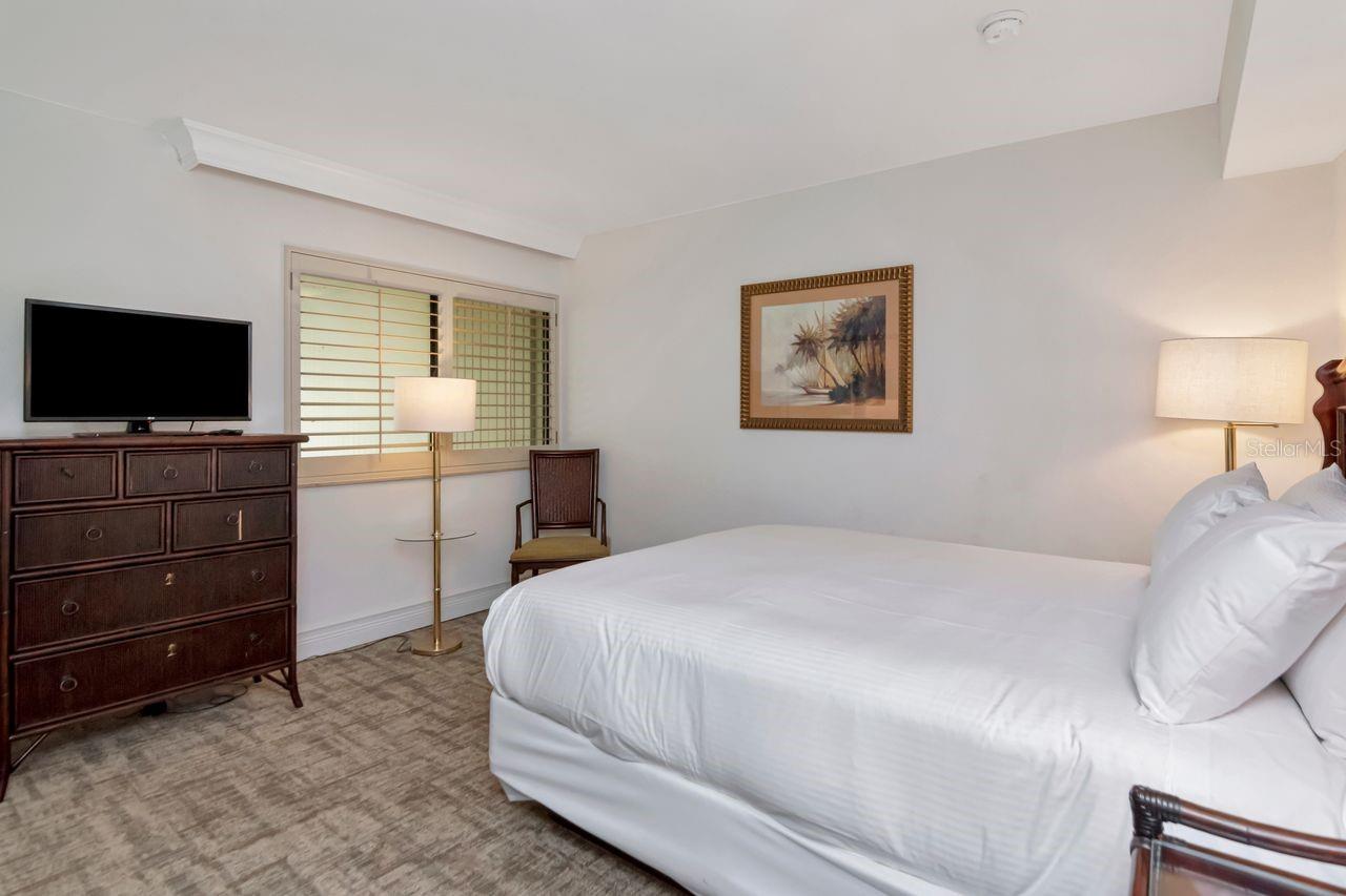 Image 26 of 64 For 4947 Mill Pond Road 3104-3106