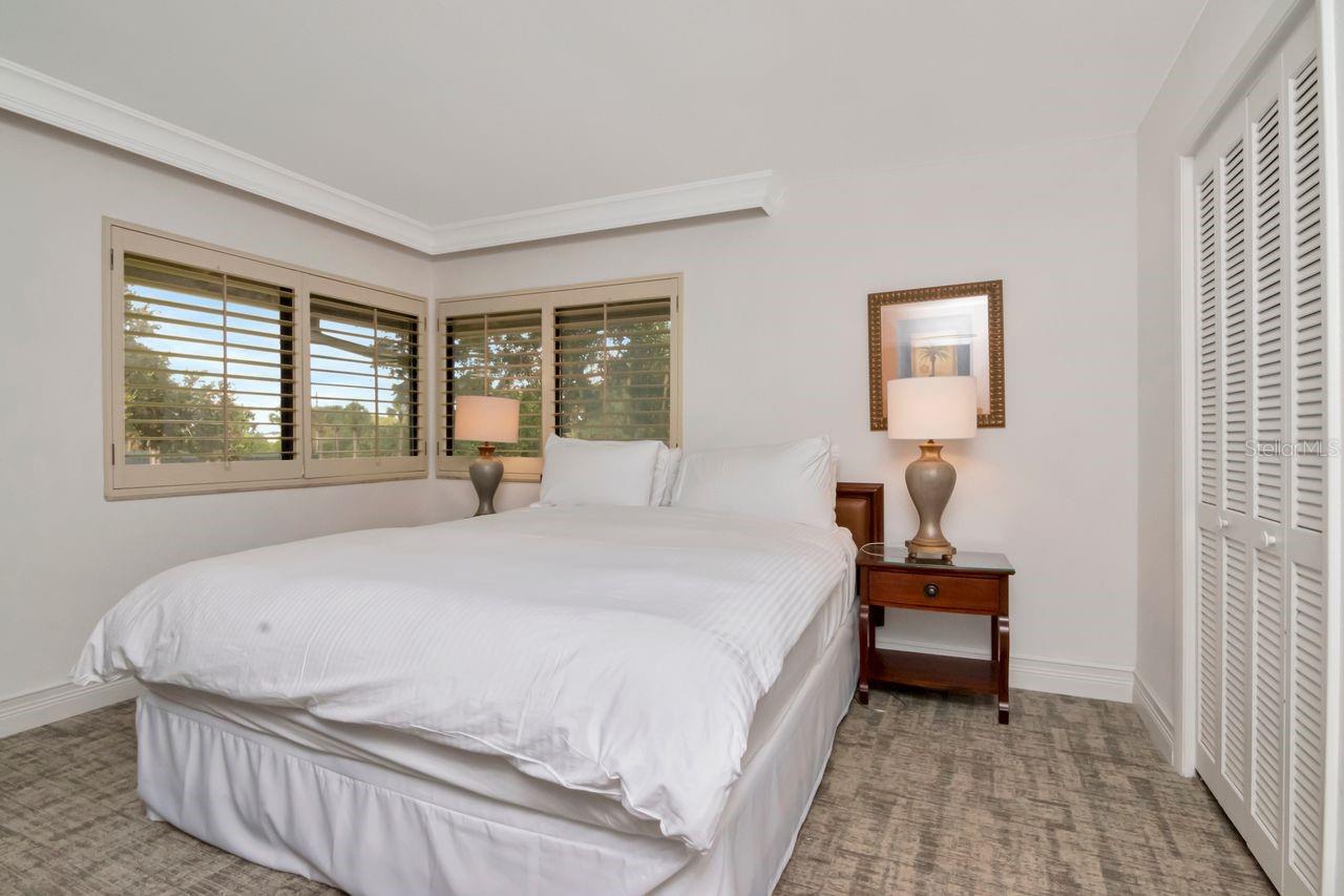 Image 29 of 64 For 4947 Mill Pond Road 3104-3106
