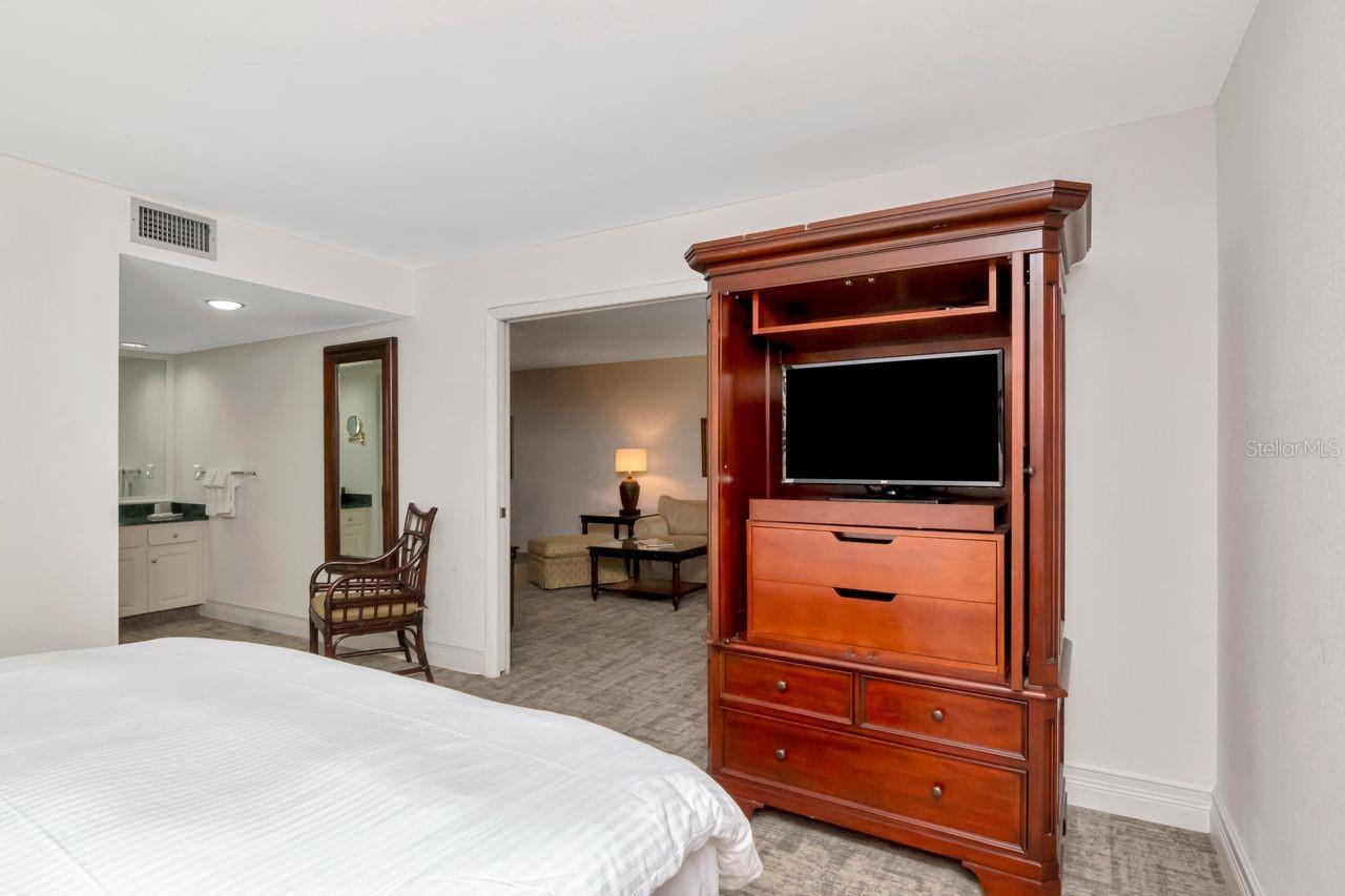 Image 31 of 64 For 4947 Mill Pond Road 3104-3106