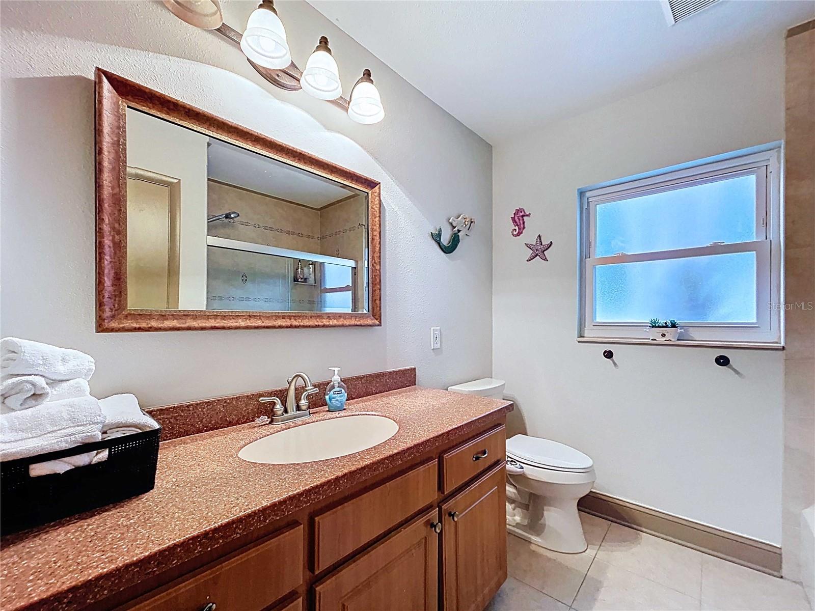 Image 26 of 66 For 3912 Fontainebleau Drive